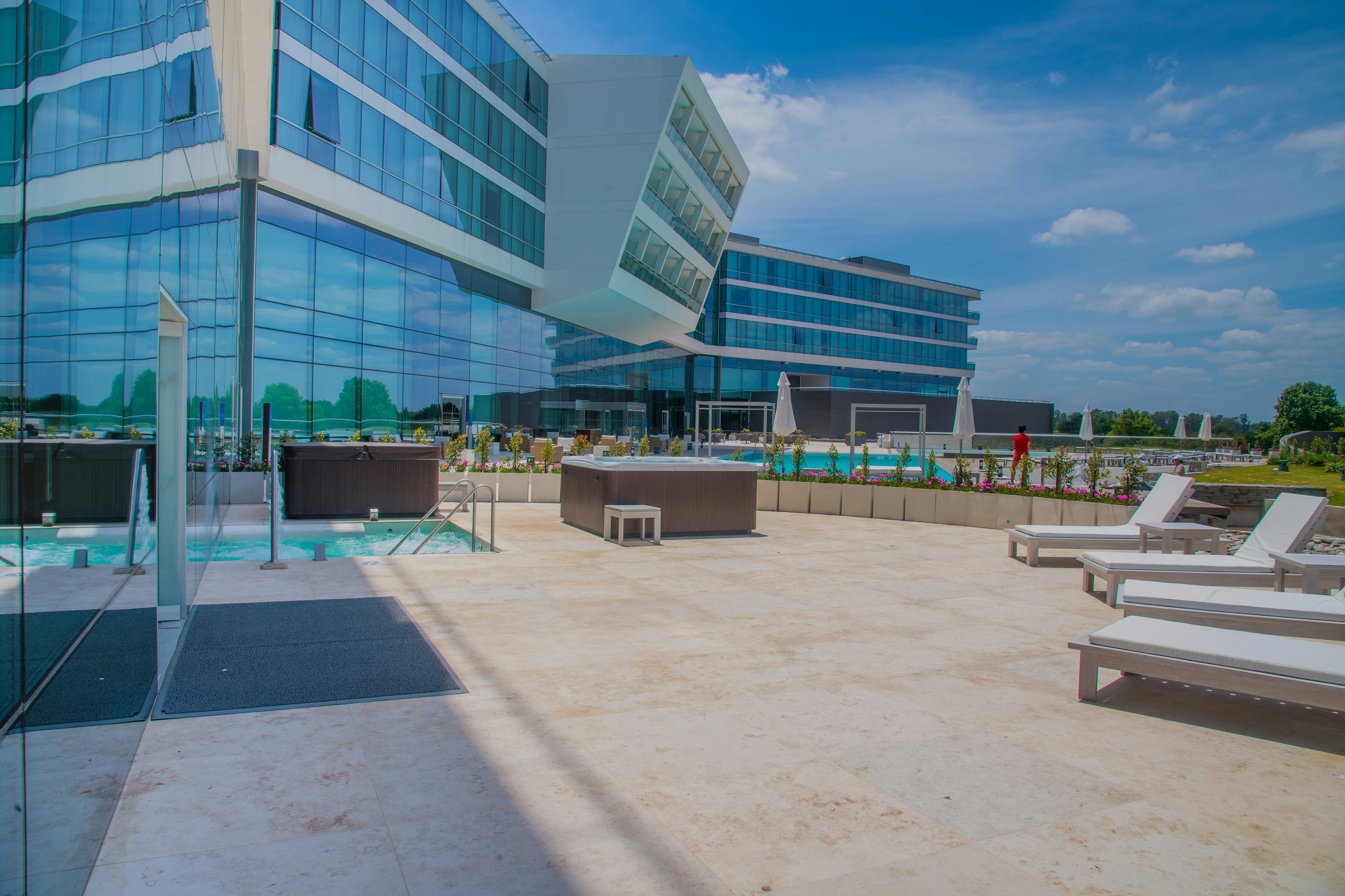 Hilton Pilar 75/80