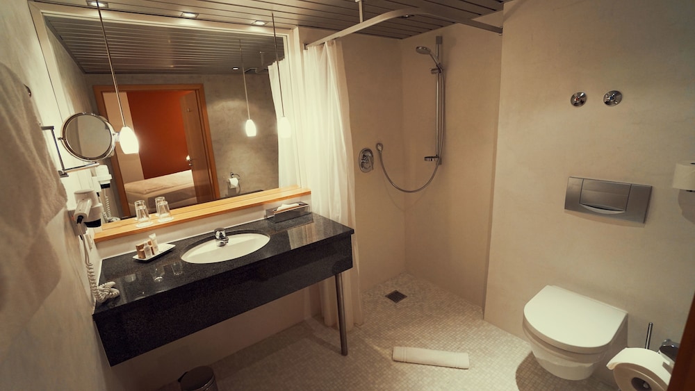 Hotel Adler Asperg 48/50