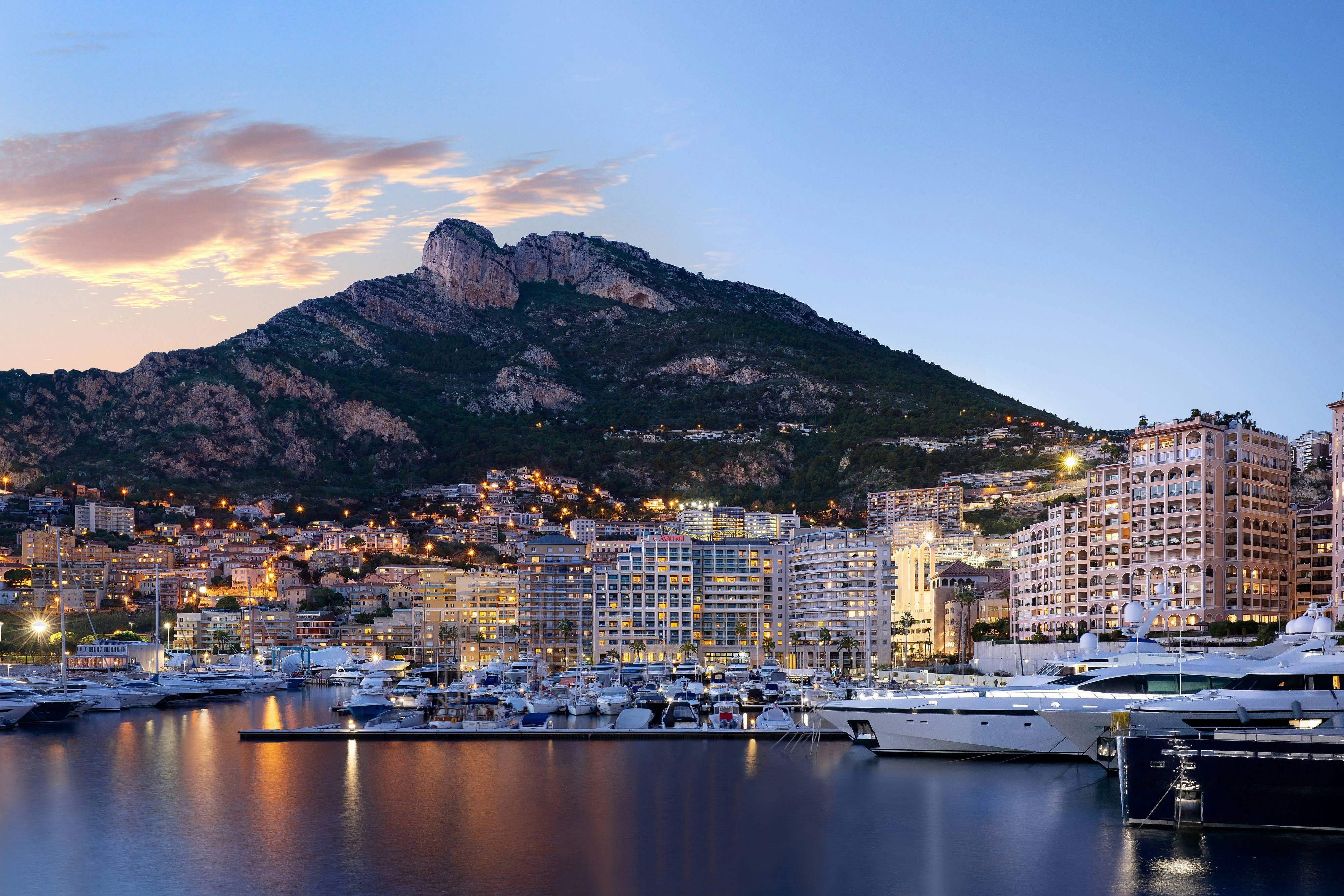 Riviera Marriott Hotel La Porte de Monaco 33/34