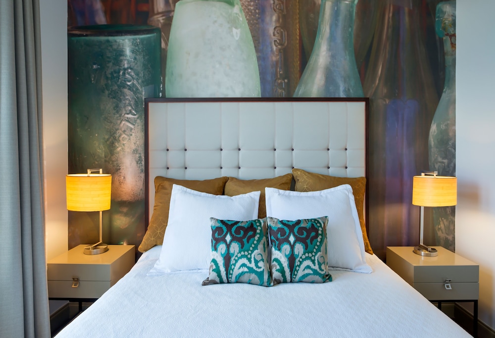 Hotel Indigo Savannah Historic District 30/83