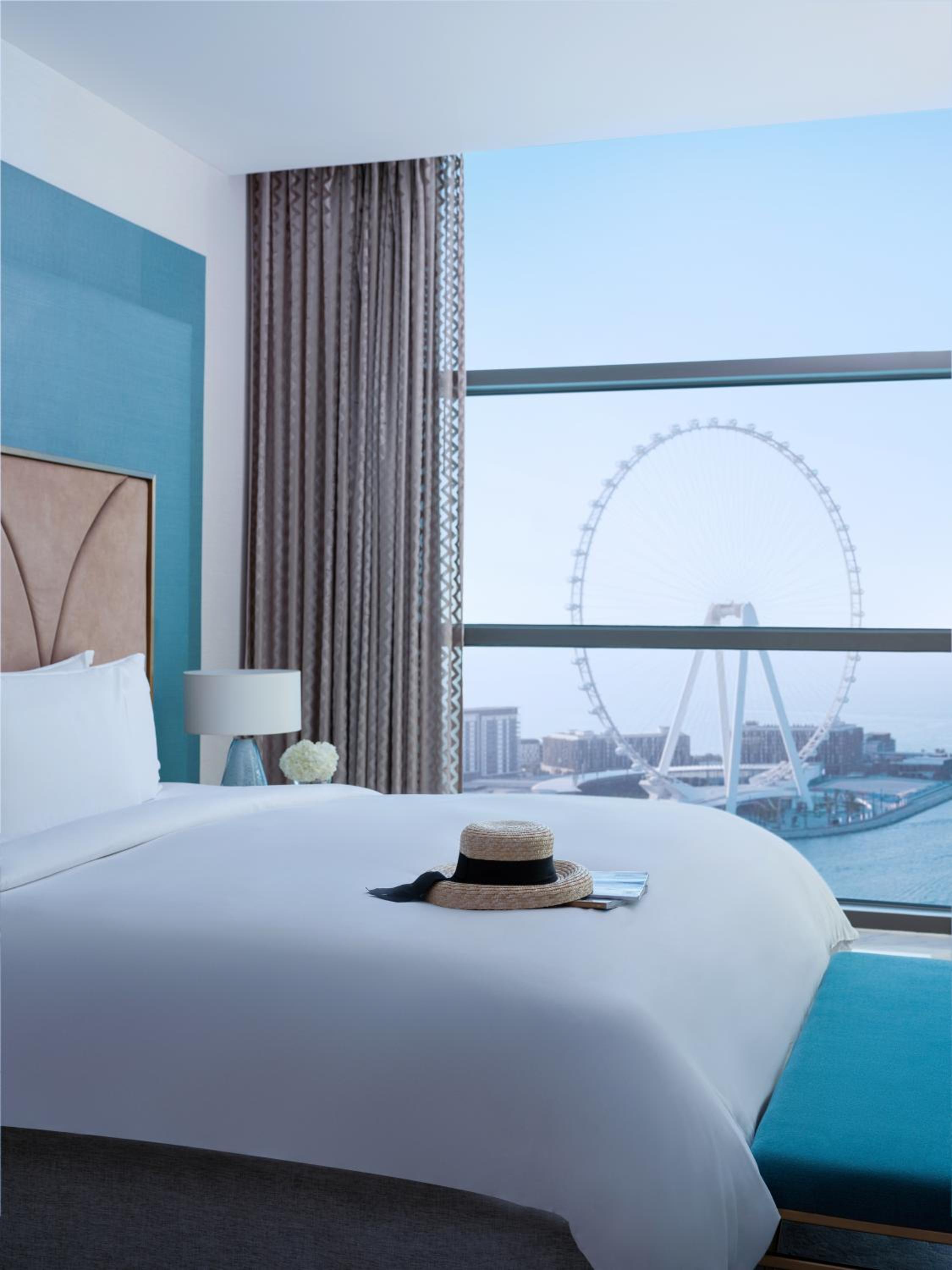 Opera, Suite, King Bed, Full Sea View, 2 Balconies, Club Lounge Access