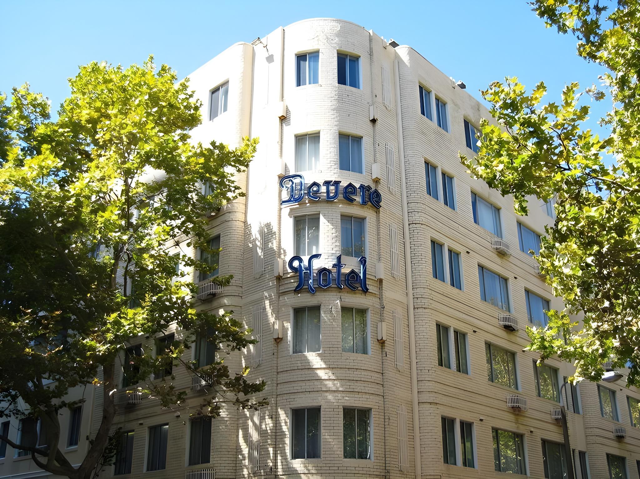 Devere Hotel