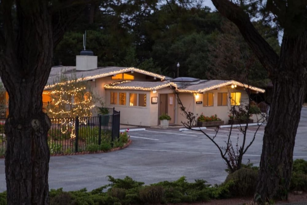 Contenta Inn in CARMEL VALLEY - CA