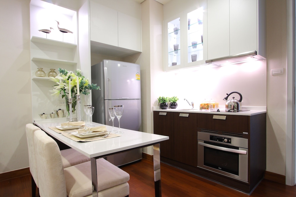 Ivy Thonglor 55 25/37