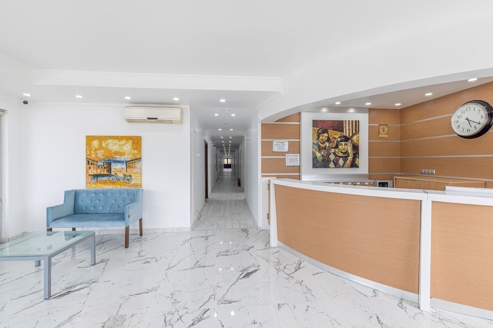 Gunay Hotel 8/45