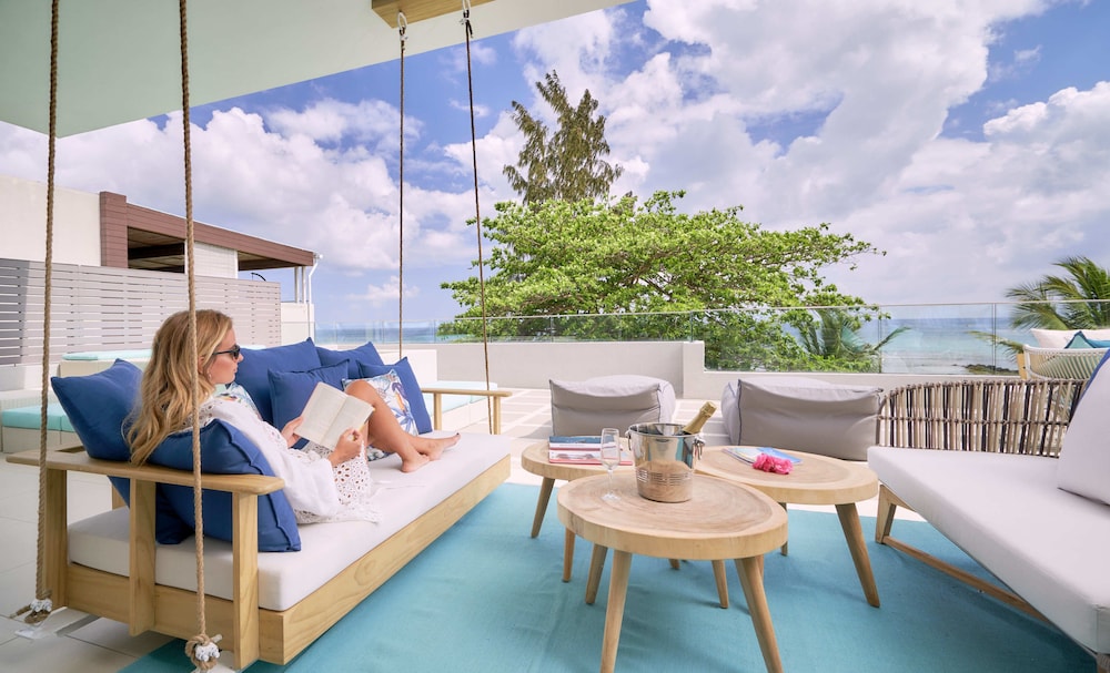 Les Estivales Beachfront Suites & Penthouses By Lo 34/48