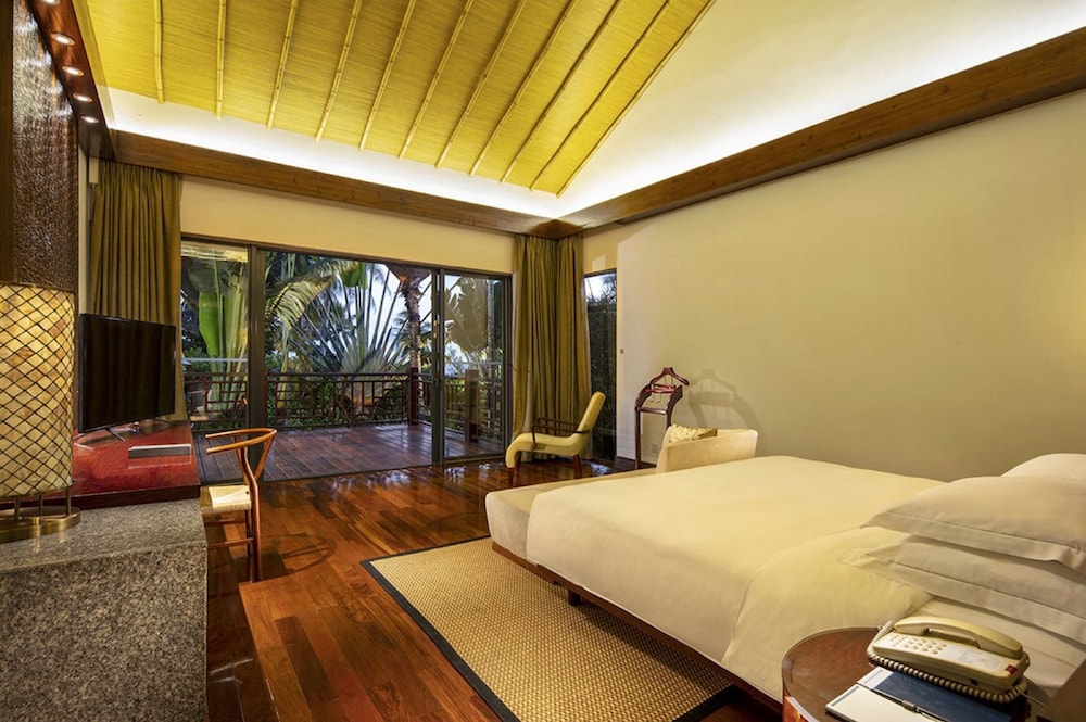Hilton Sanya Yalong Bay Resort Spa 35/75