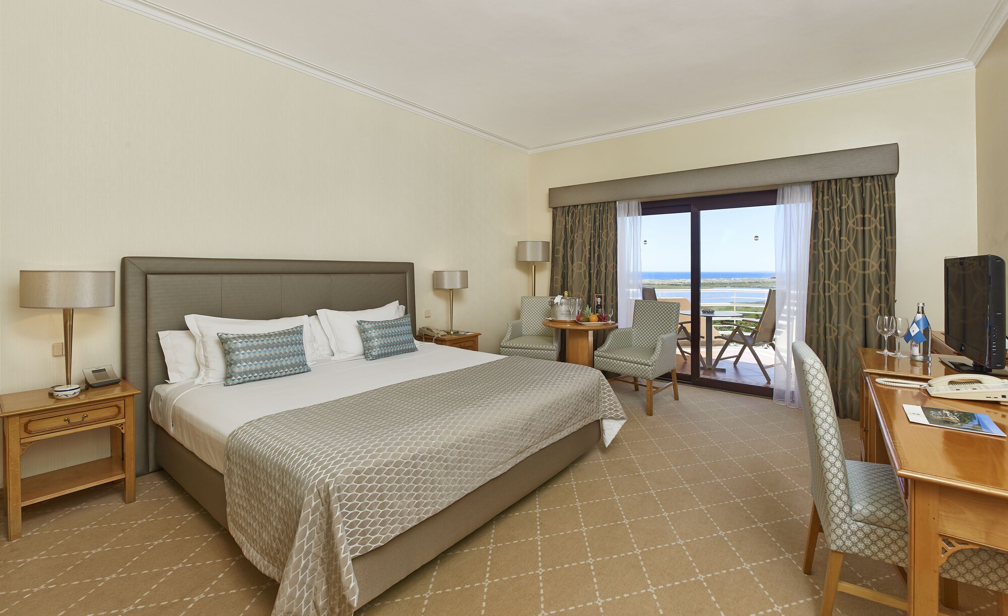 Room, Double Bed, Lagoon Side, Sea View