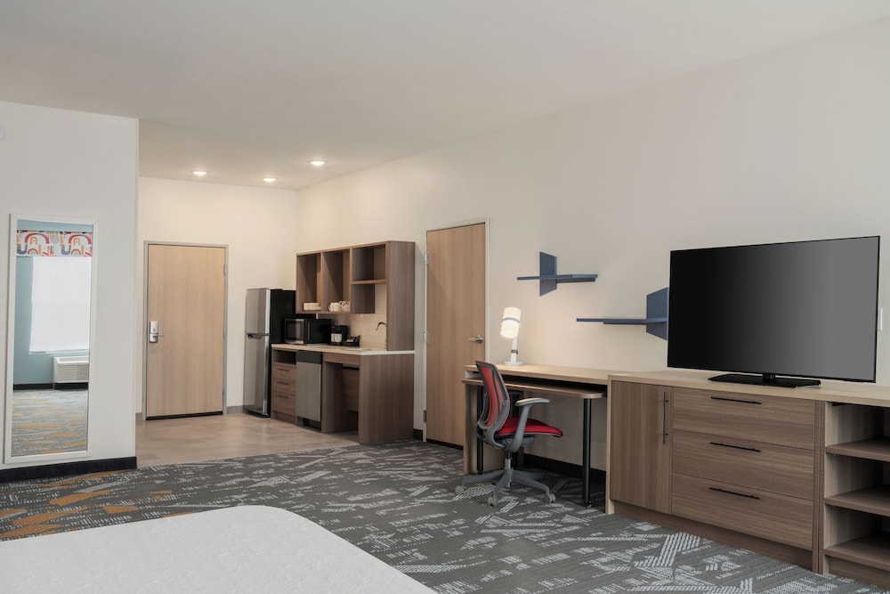 Home2 Suites by Hilton Lafayette I-10 8/55