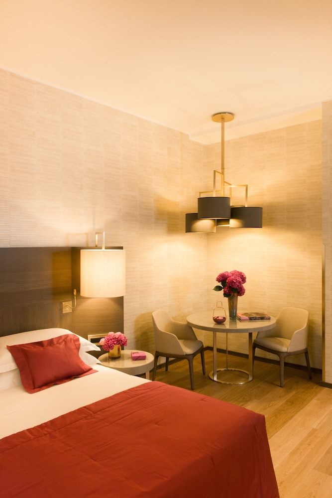 Rosa Grand Milano Starhotels Collezione 26/76