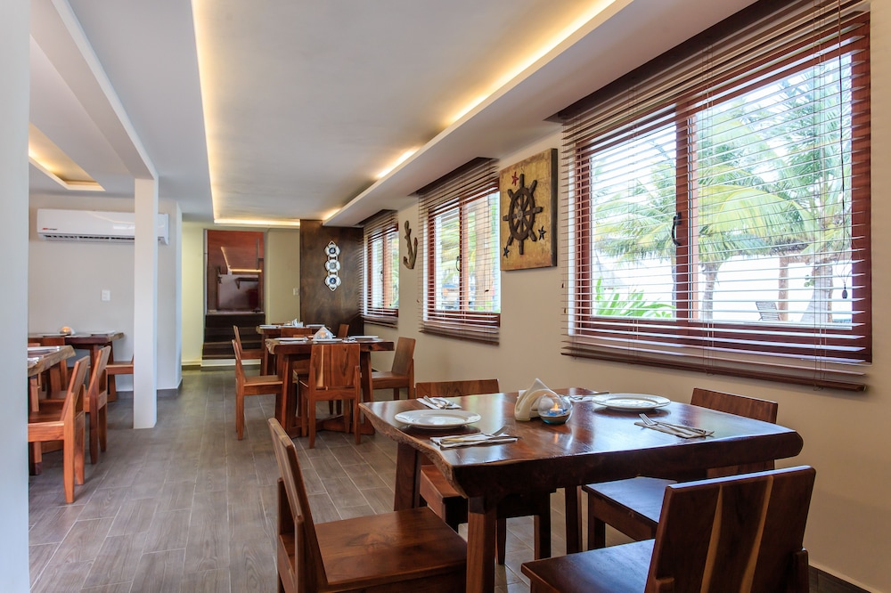 Aqua Star Boutique Hotel and Condos By Koox Luxury Collection 67/80
