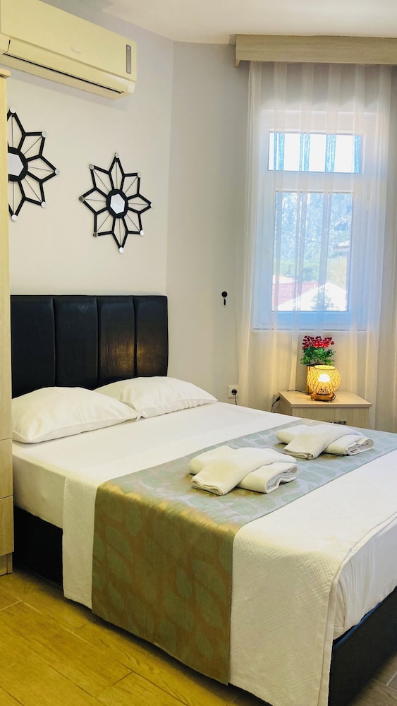 Bybassios Hotel 13/37