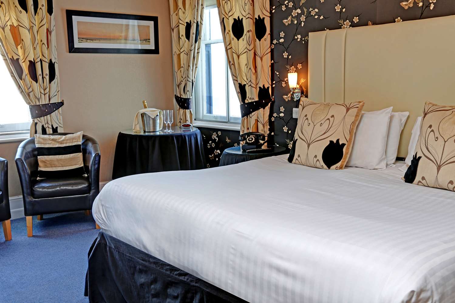Suite, King Bed, Sea View