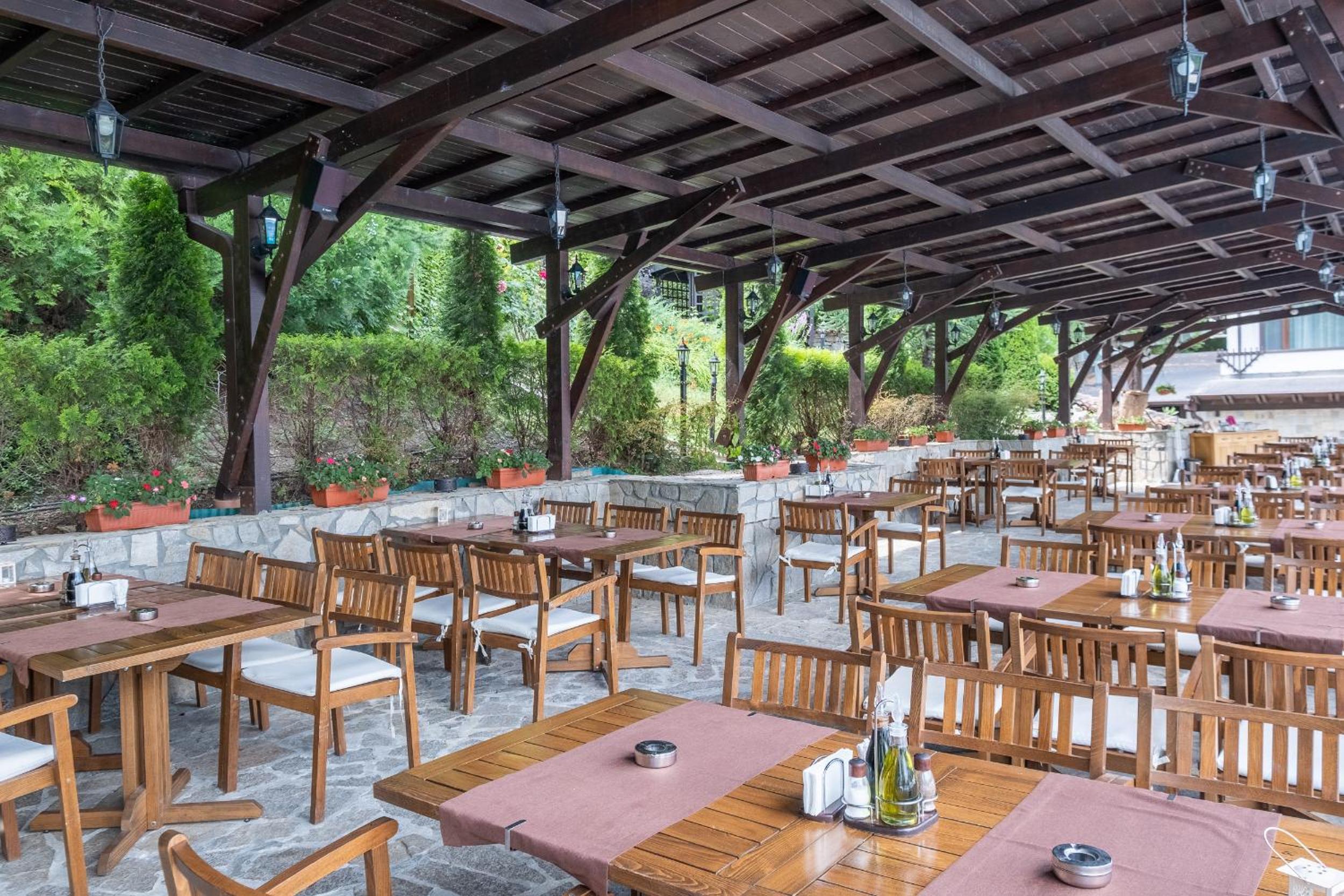 Park Hotel Asenevtsi 27/50