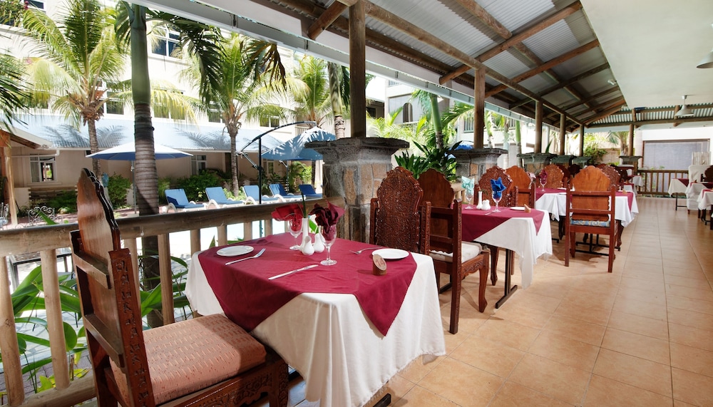 Le Palmiste Resort and Spa 69/76
