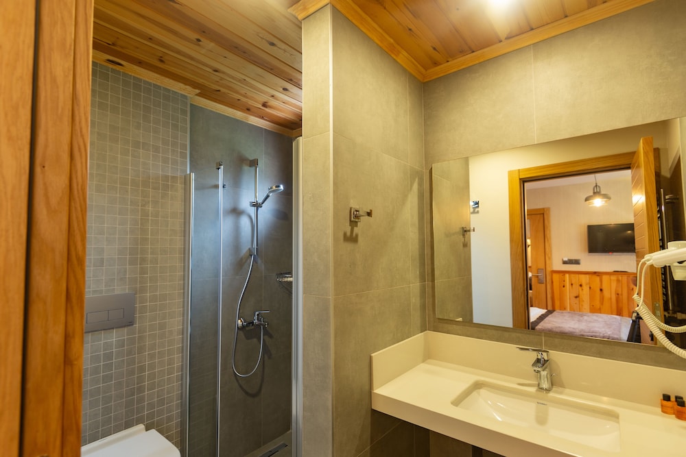Ayder Koru Otel 42/48