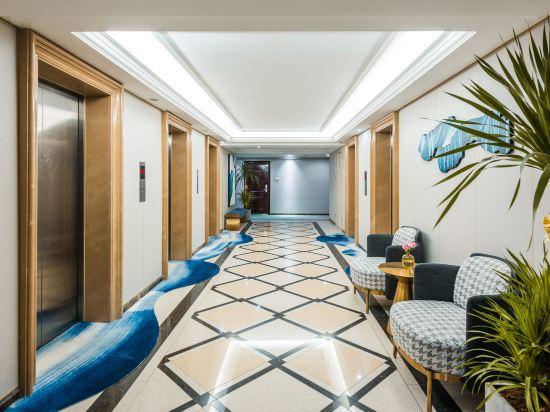 Boyu Hotel (Wanda Plaza) 31/35