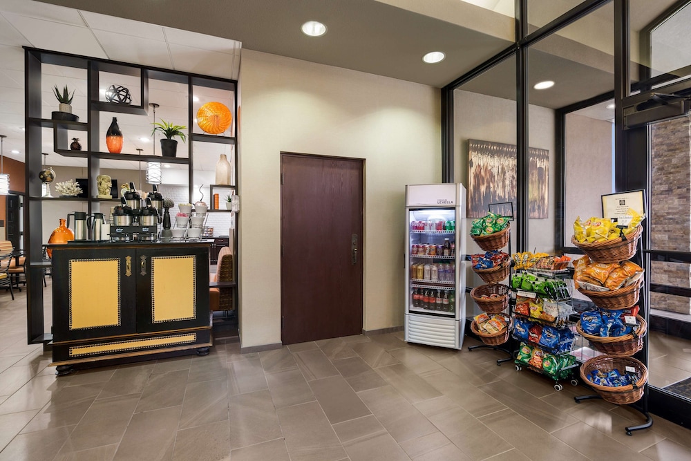 Revel Hotel Minot, SureStay Collection by Best Western 7/66