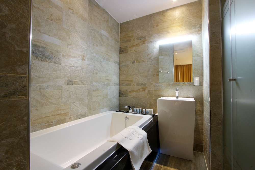 Royal Prime Hotel 38/50