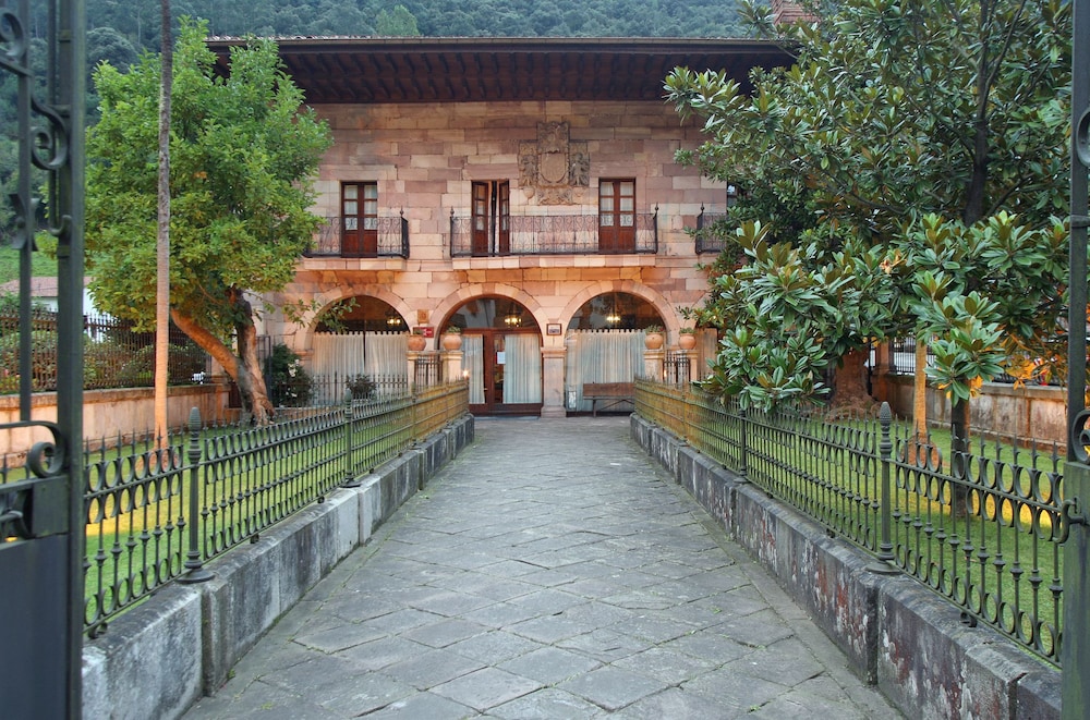 Domus Selecta Palacio Guevara 5/54