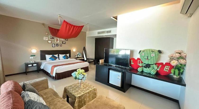 I Hotel 15/80