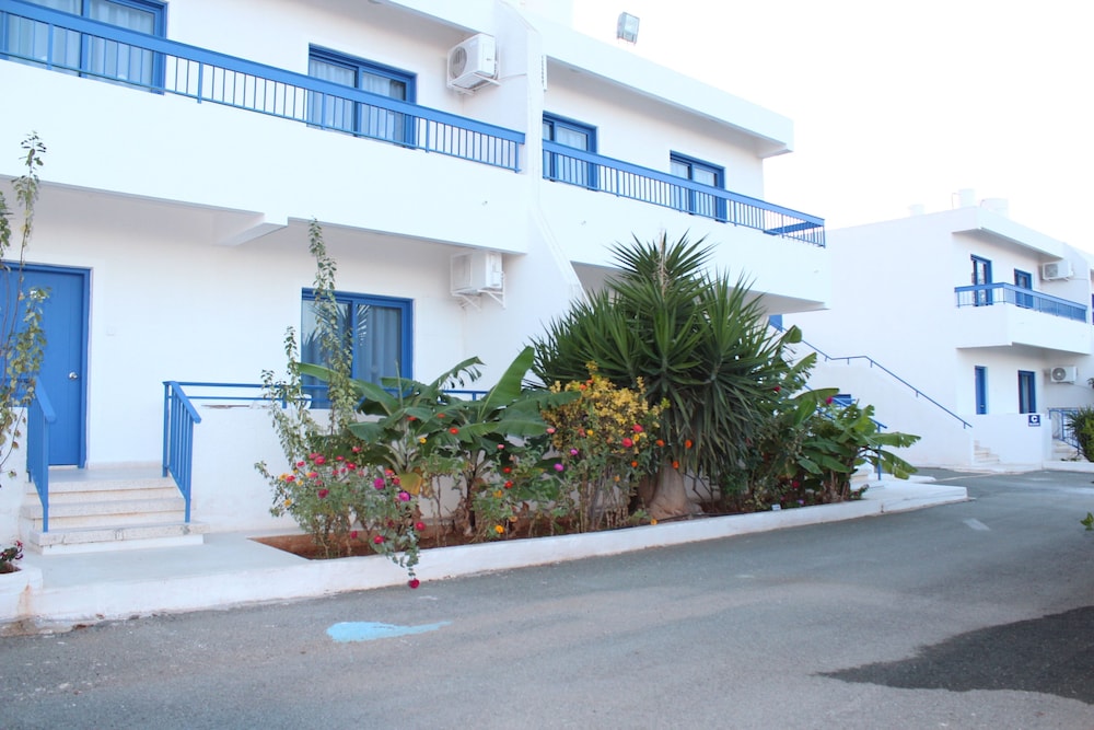 Flokkas Hotel Apartments 36/50