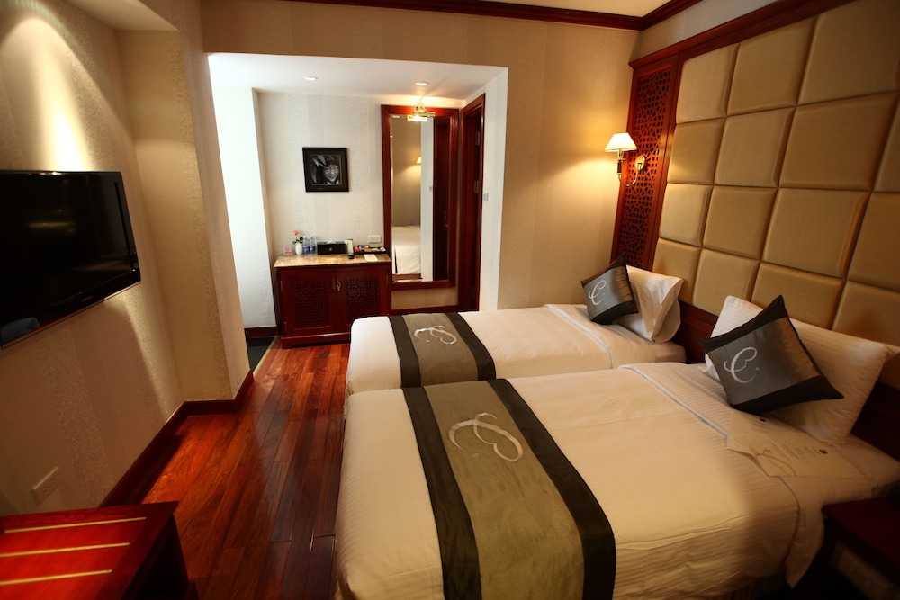 Conifer Boutique Hotel 7/29