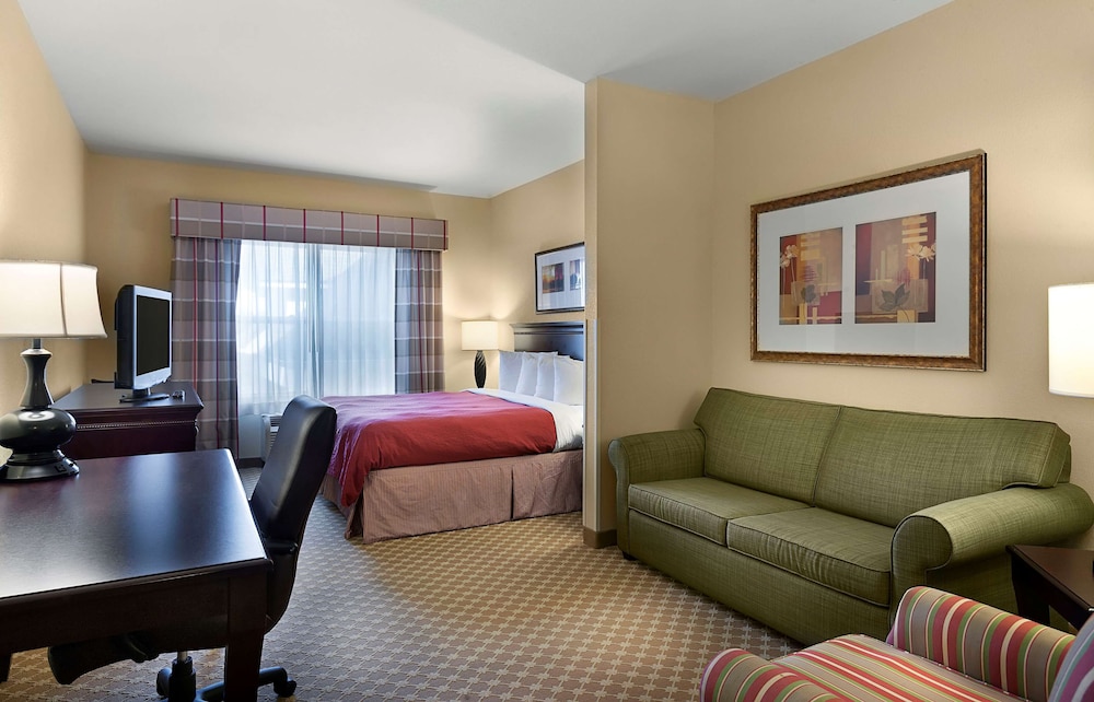 Comfort Inn & Suites Concord (Kannapolis) 27/51