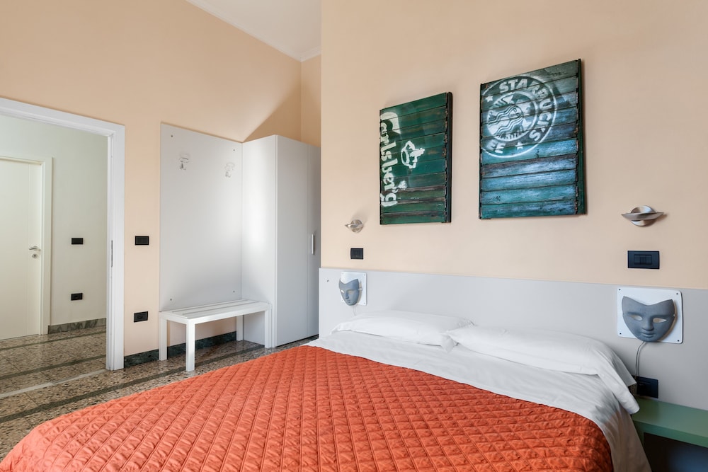 STANDARD, DOUBLE OR TWIN BED