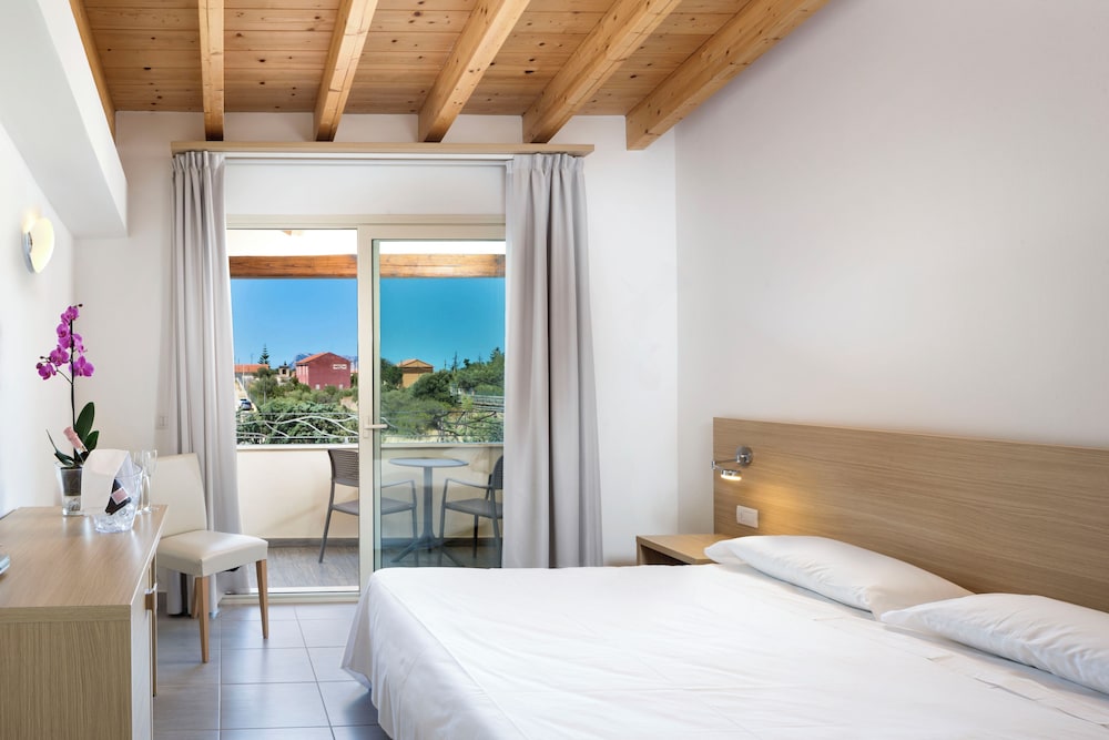 Hotel San Teodoro 26/68