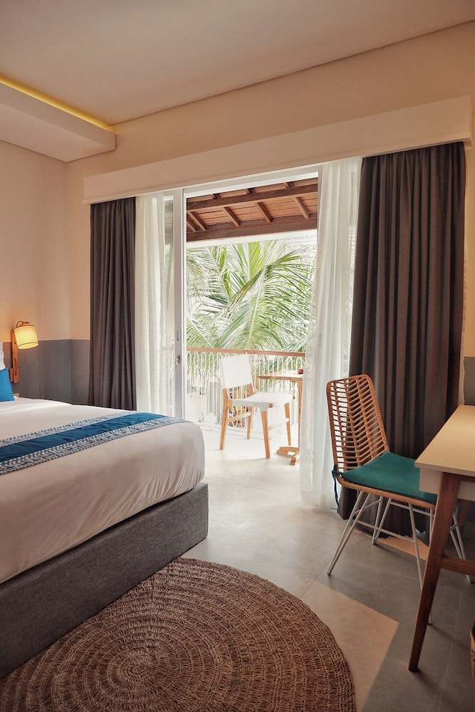 غرفة غراند ديلوكس بسرير كوين بشرفة، The Beach House Resort 3/8