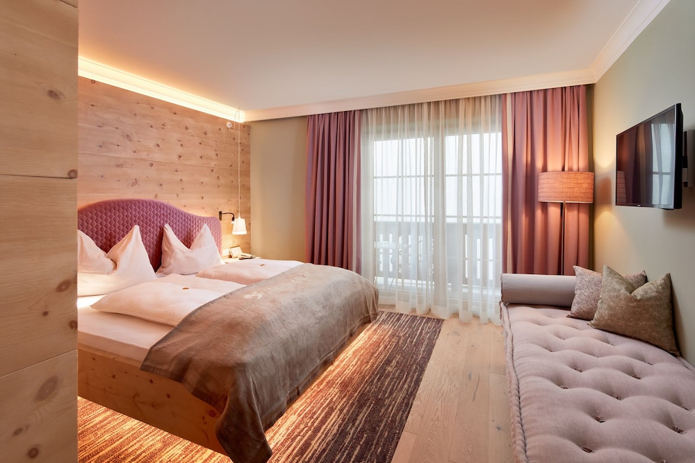 PREMIUM, DOUBLE BED, SAUNA