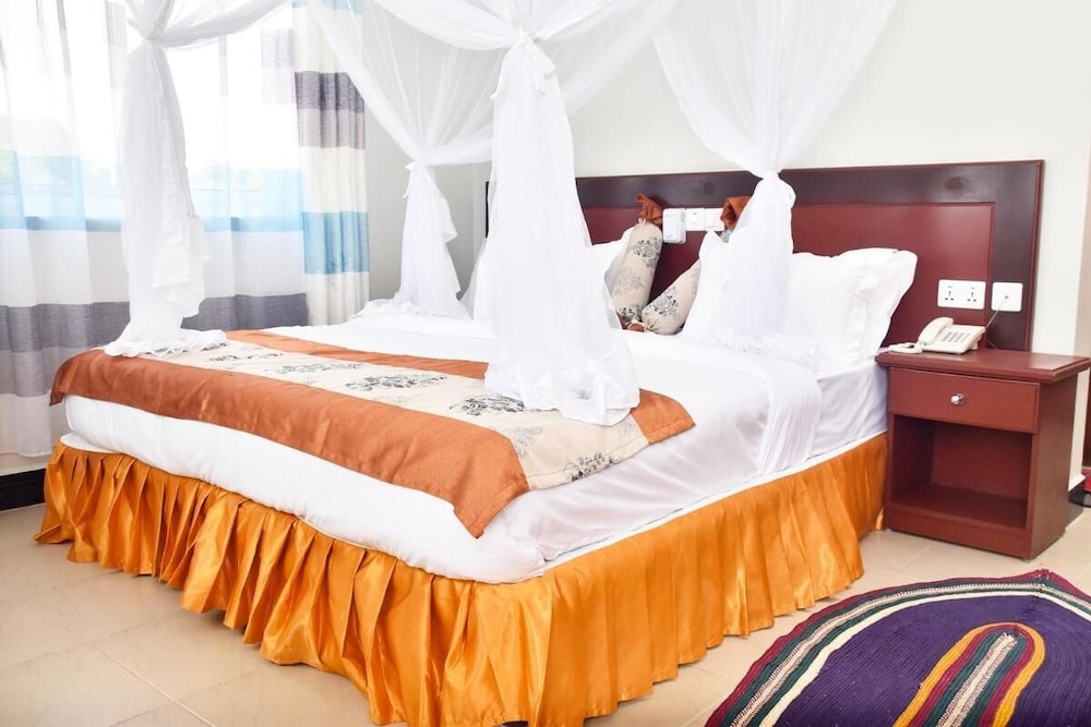 Sea Crest Hotel 24/70