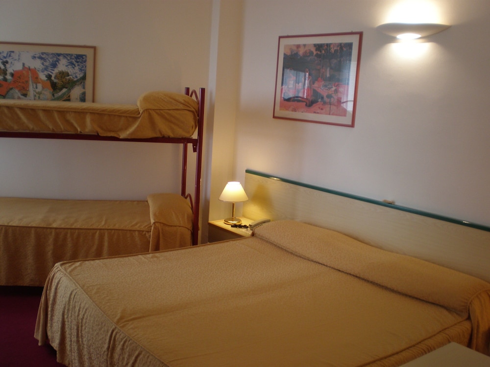 Hotel Majestic 23/70