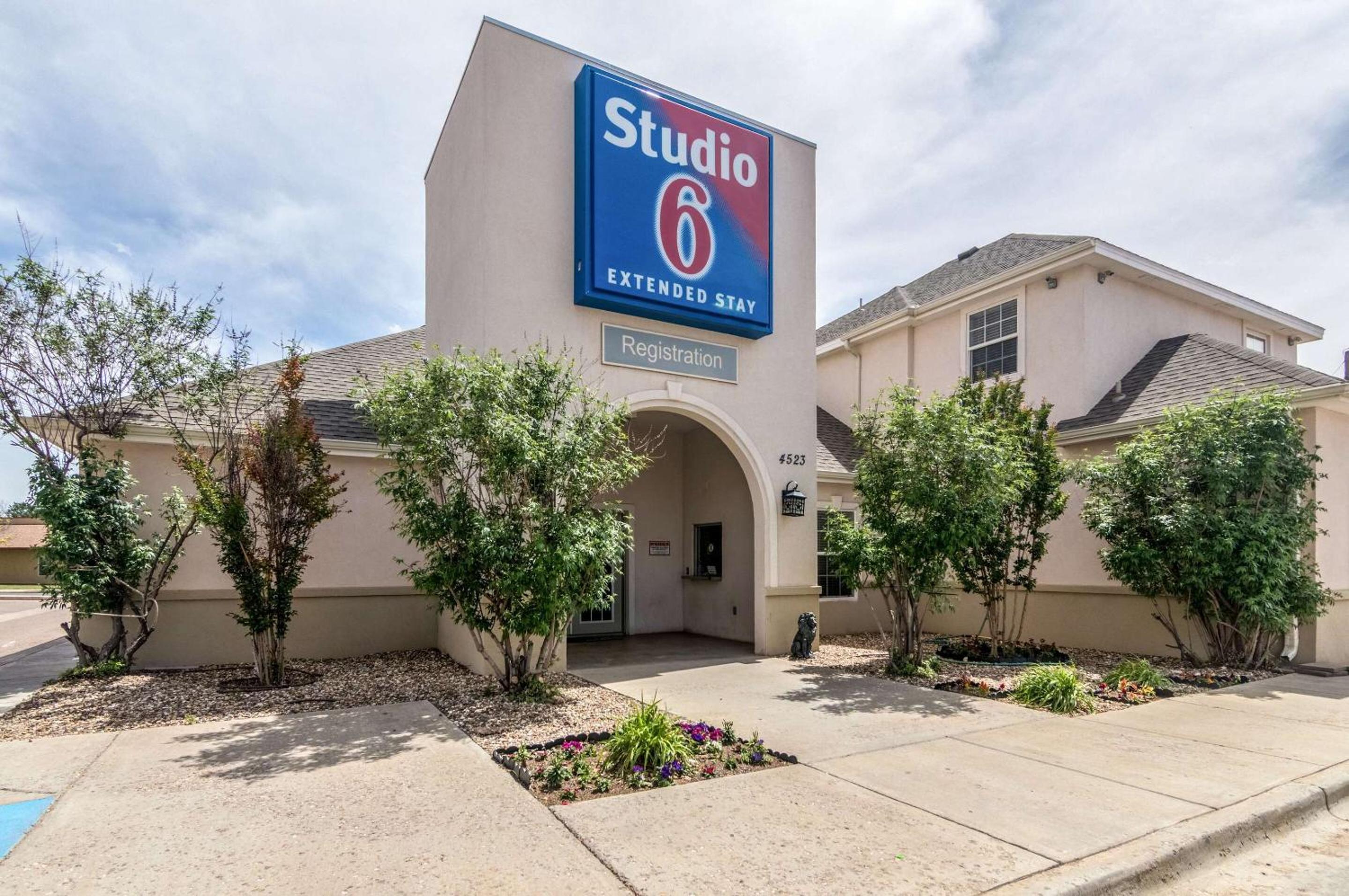 Studio6 Lubbock, TX 4/43