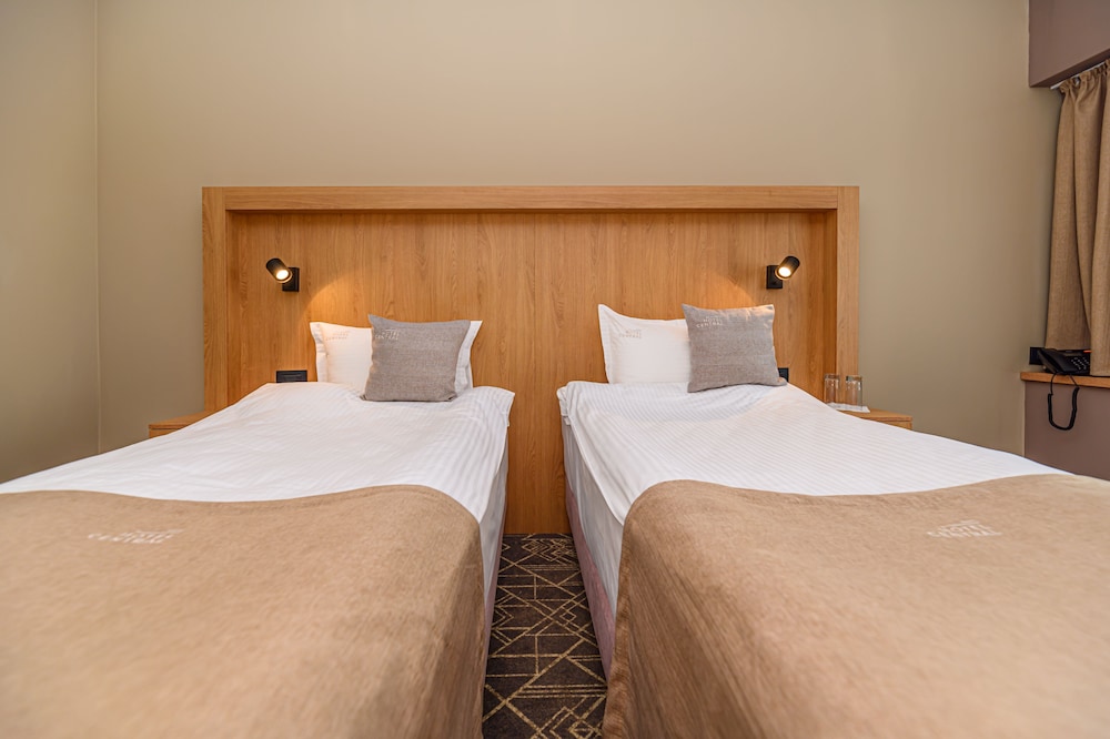 Hotel Central Pascani 23/60