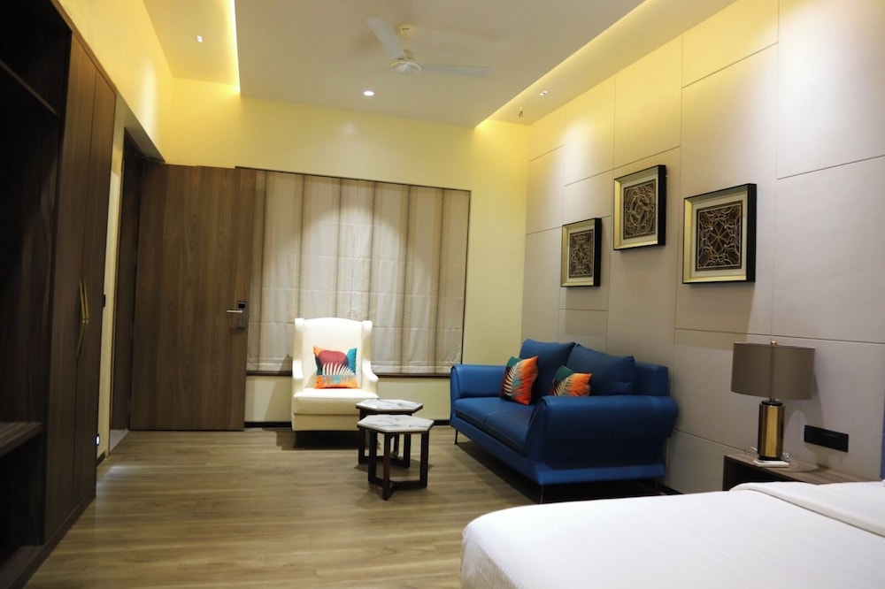 Mastiff Select Riveria Resort, Igatpuri Road, Nashik 30/61