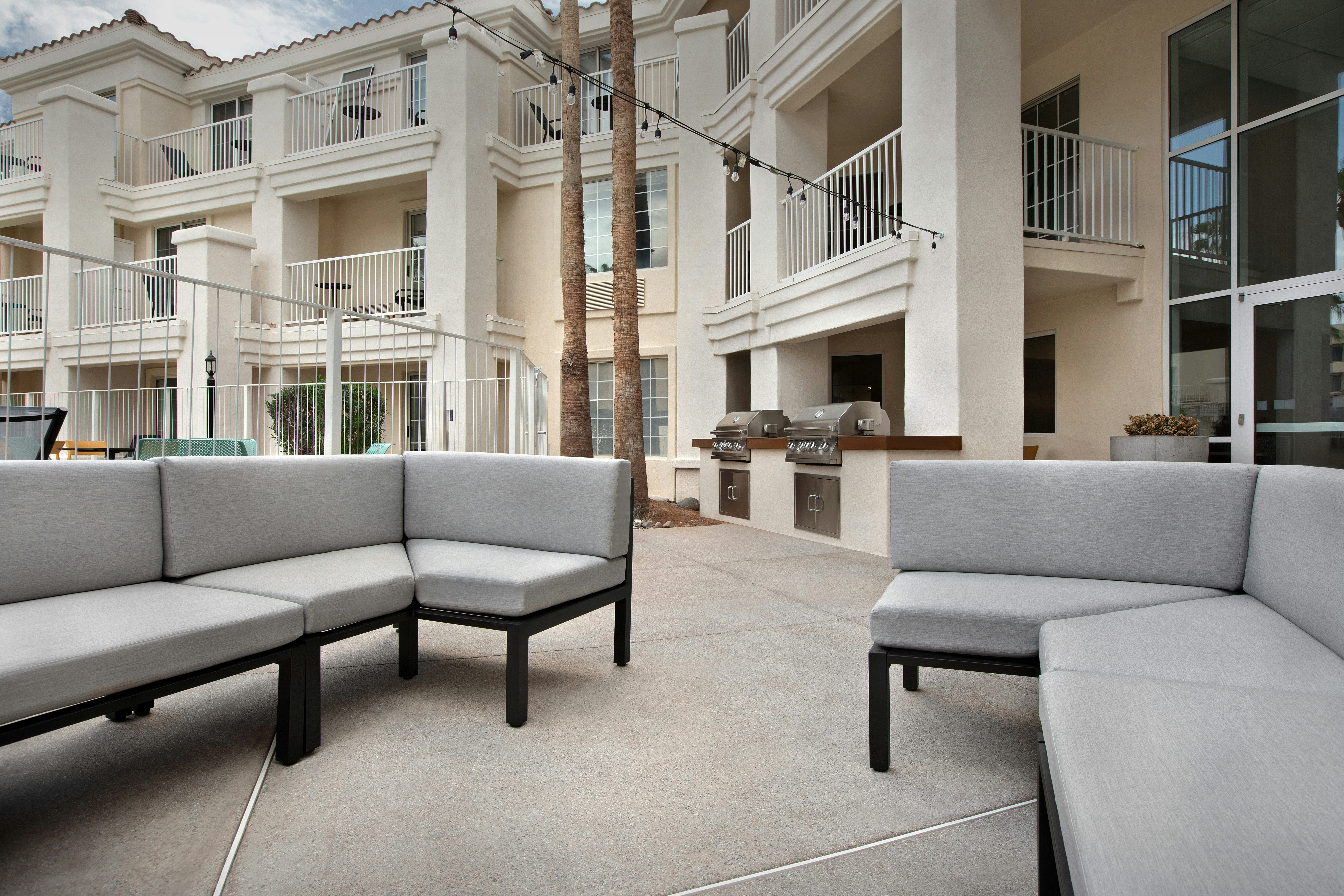 Home2 Suites by Hilton Scottsdale Old Town 12/22