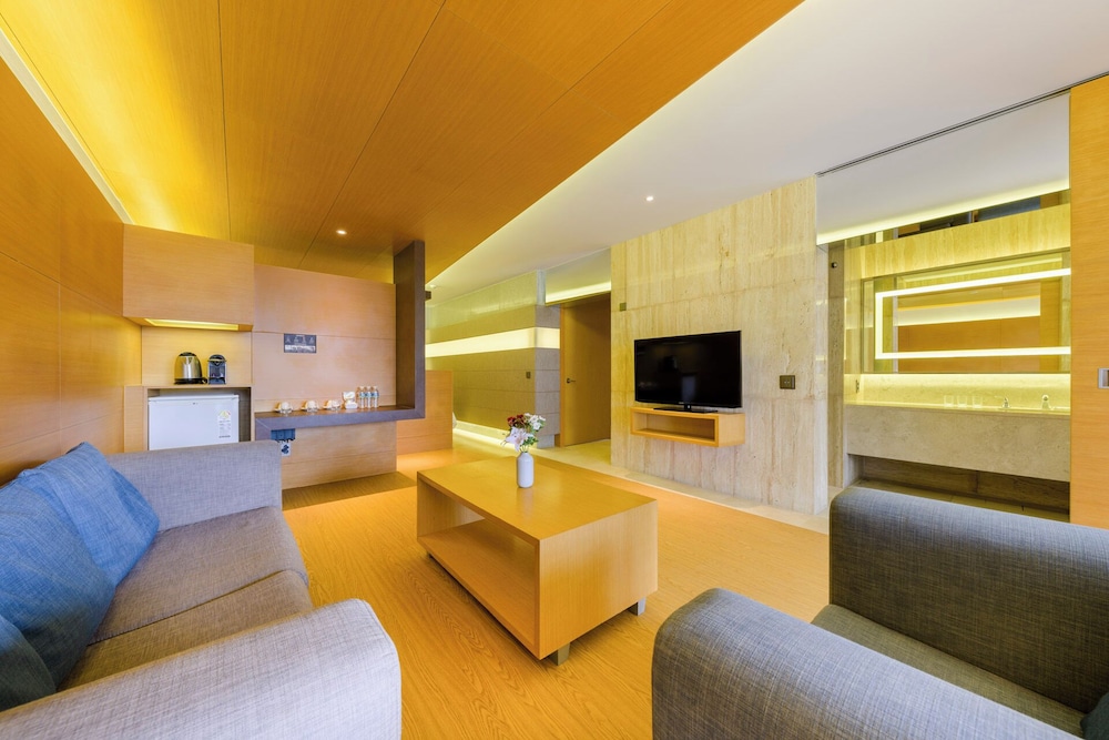 Stanford Hotel and Resort Jeju 18/37
