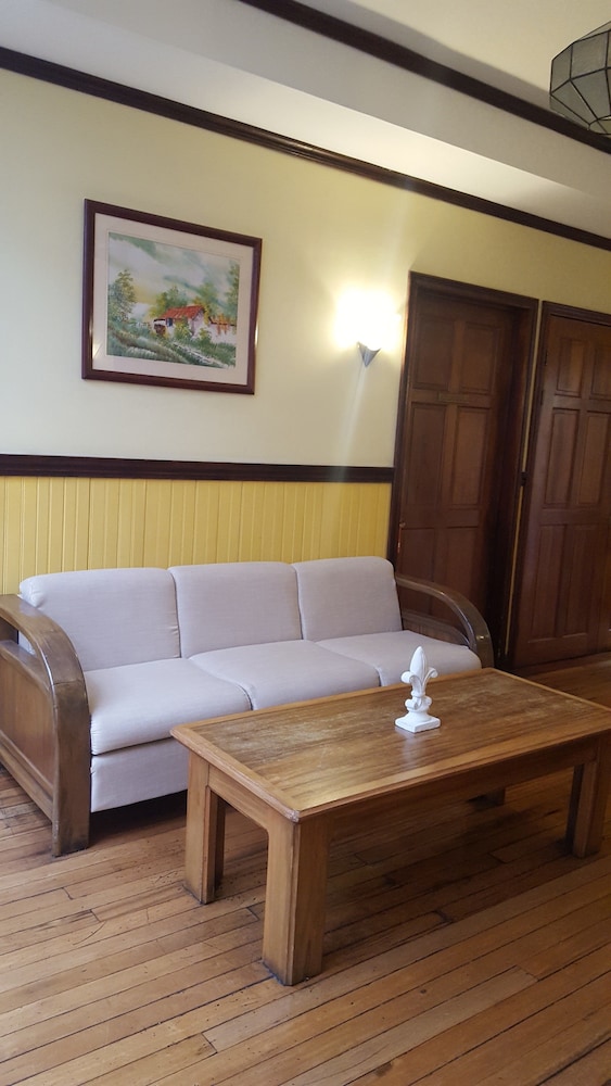 Fleur De Lys Hotel 20/61