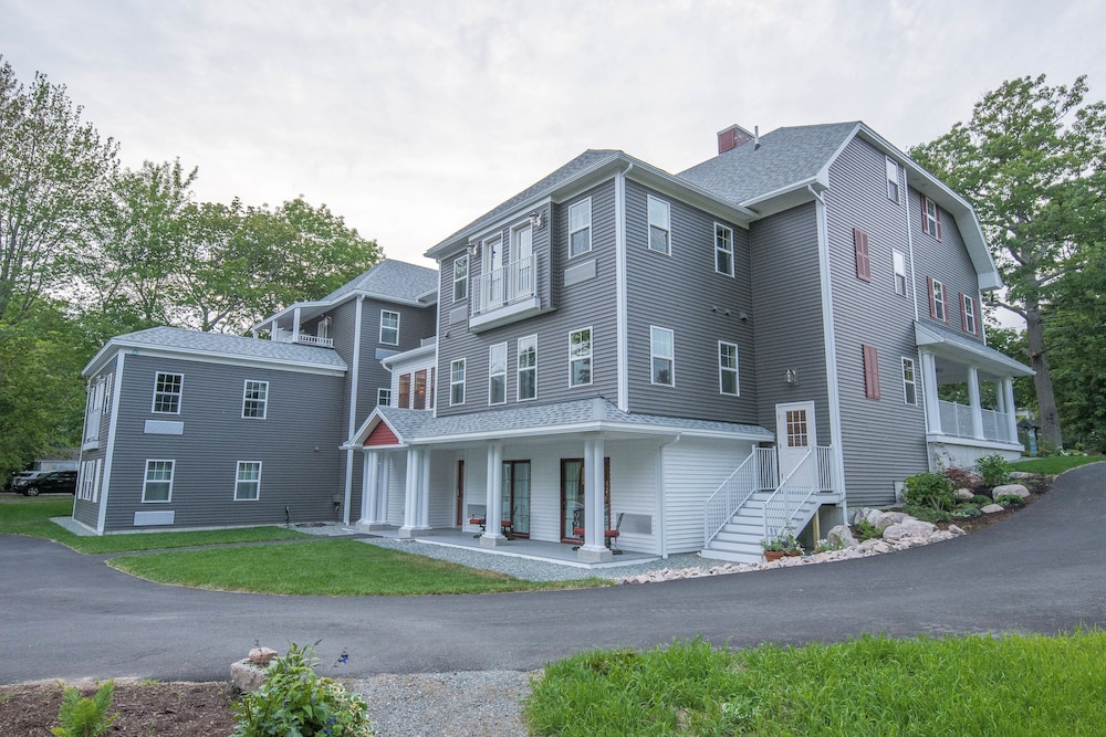 The Inn on Mount Desert 8/66