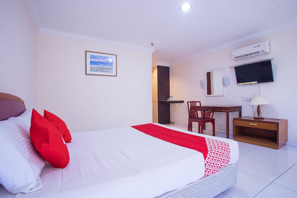 Carlton Star Hotel 13/27