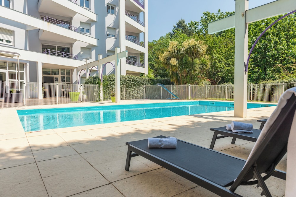 RESIDENCE LES JARDINS DU LAC CERISE HOTELS AND RESIDENCES 46/50