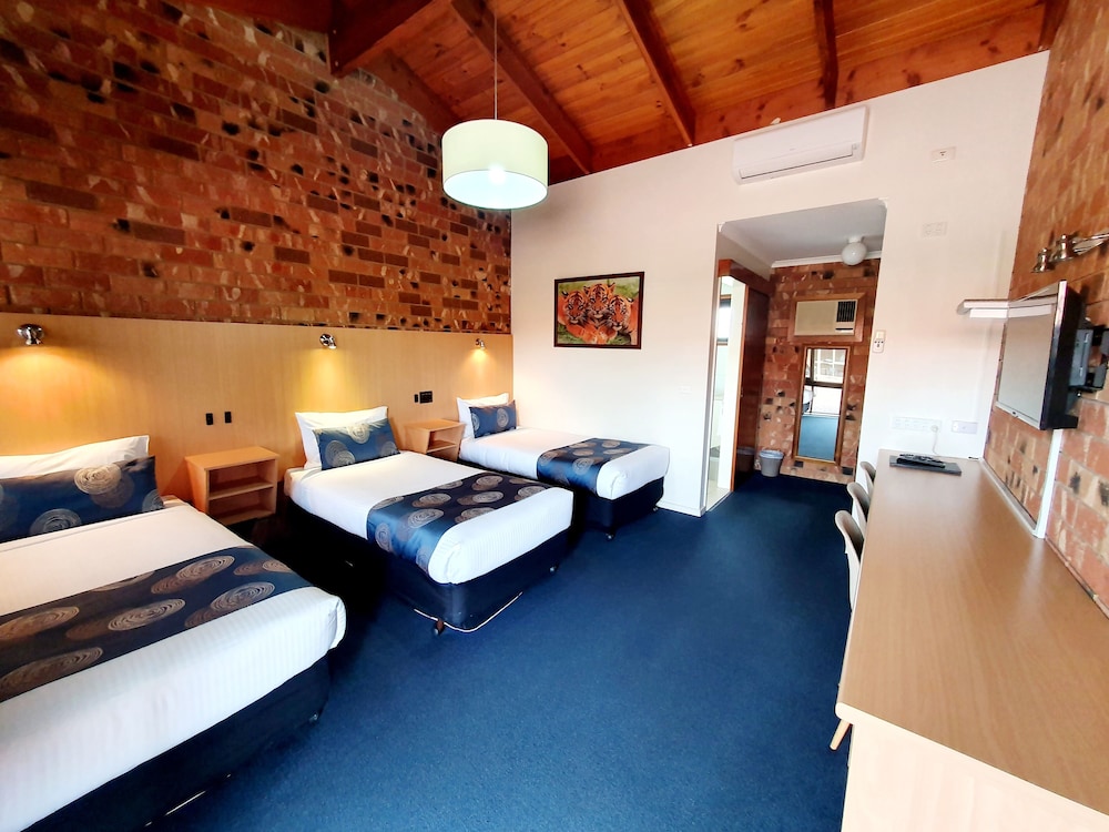 Werribee Park Motor Inn 45/63