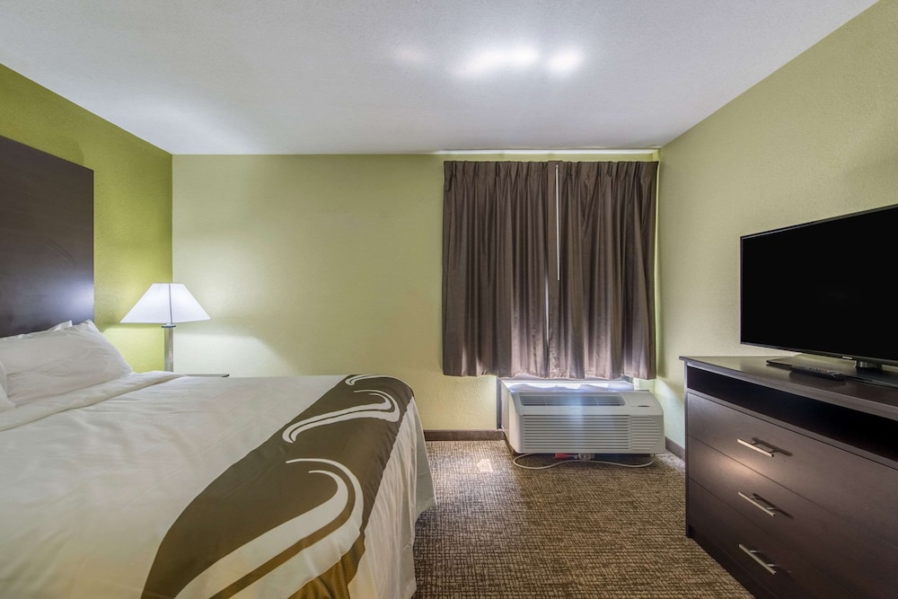 Quality Inn and Suites University Area 28/38