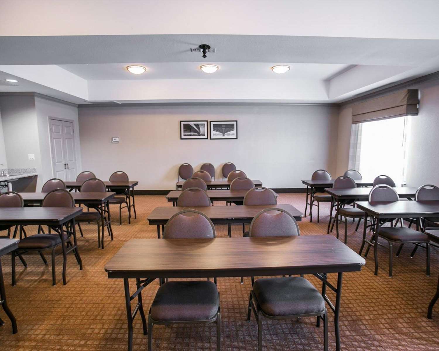 Restwell Inn Suites Houston 38/45