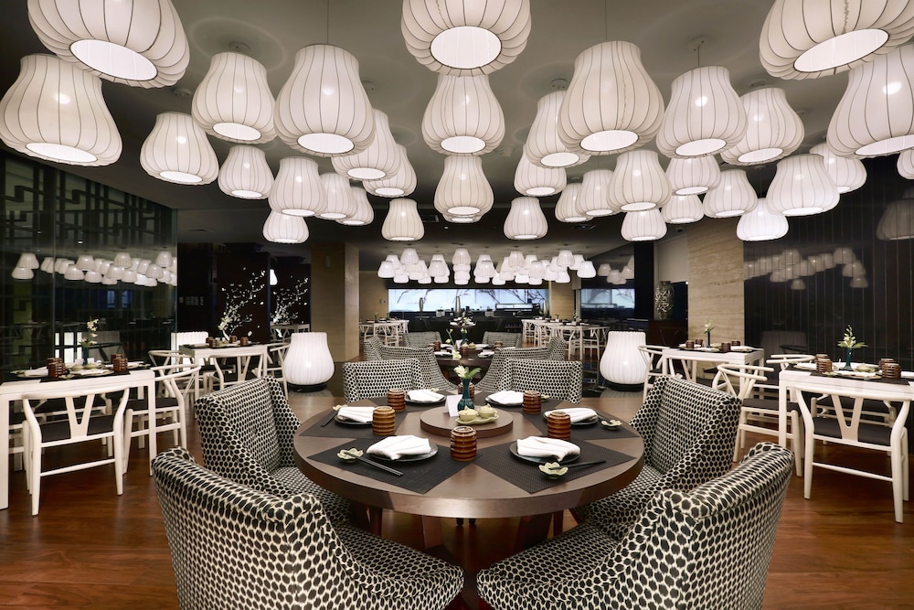 Aston Priority Simatupang Hotel and Conference Center 52/72