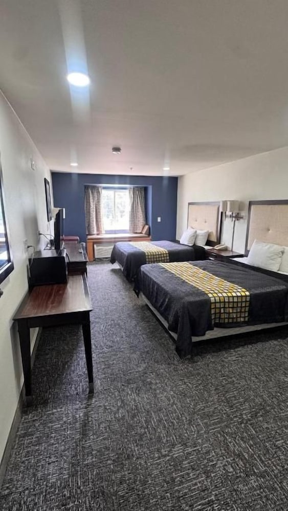 Royal Inn Midvale 20/49