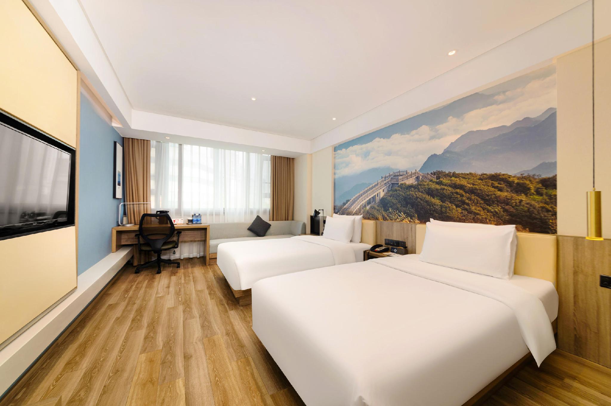 2 Bedrooms, Family Suite, Jimu, 4 Beds, City View, Attic