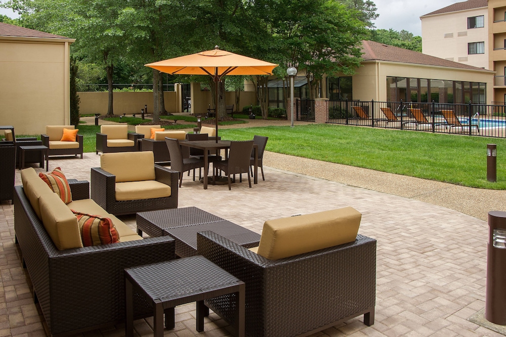 Courtyard by Marriott Williamsburg Busch Gardens Area 49/70
